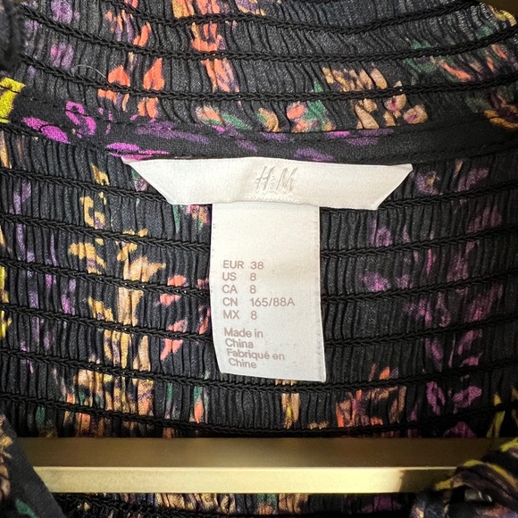 H&M Women's Colorful Floral Print Dress with Ruffle cuffs and neckline - Picture 5 of 6